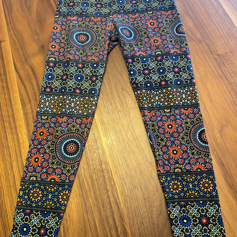 LuLaRoe women’s leggings